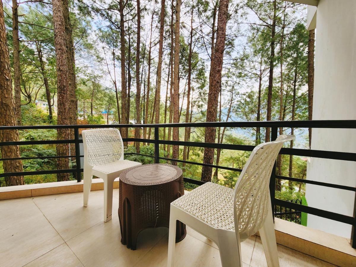 Hotel Bliss Kasauli Esterno foto