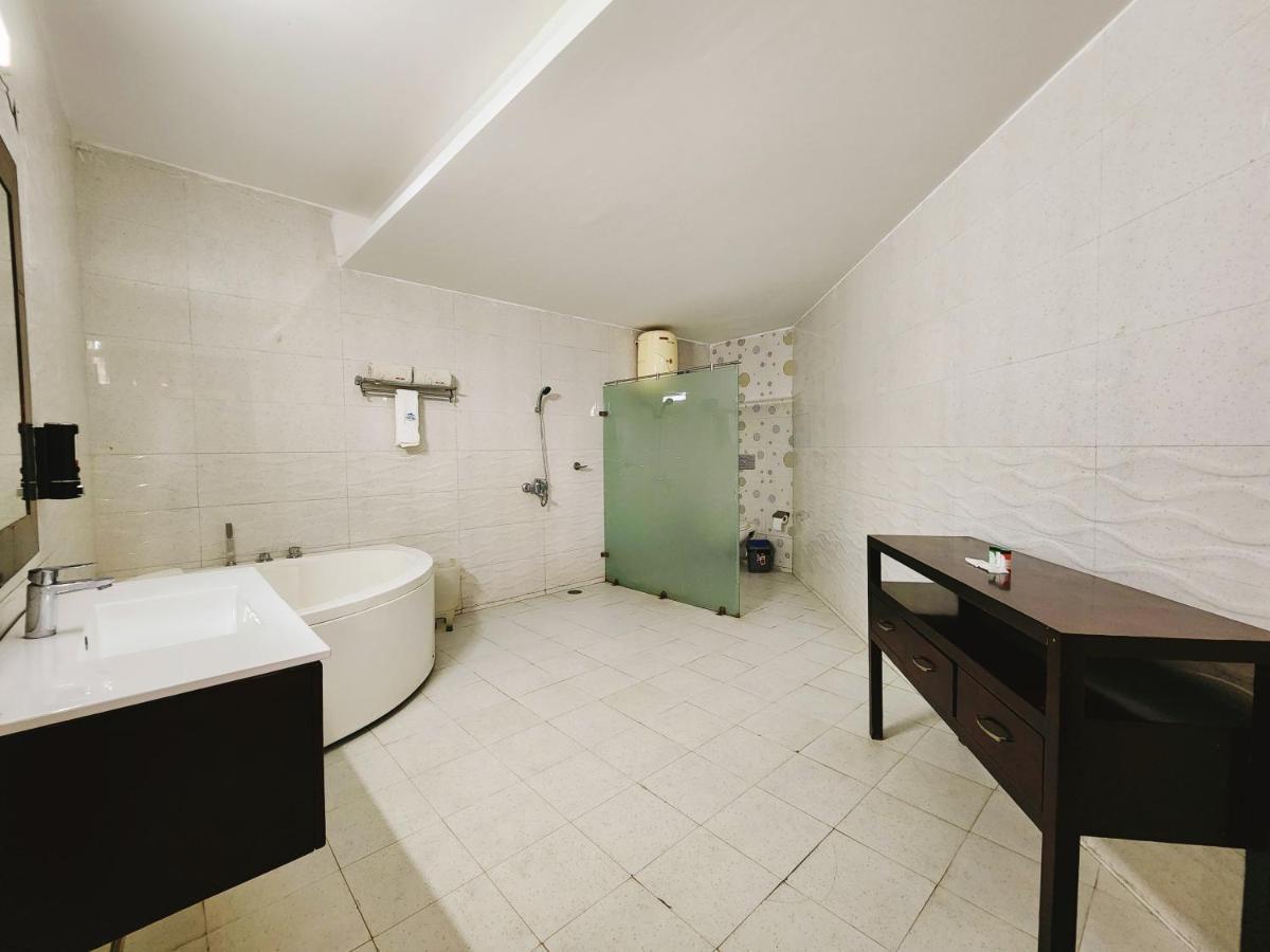 Hotel Bliss Kasauli Esterno foto
