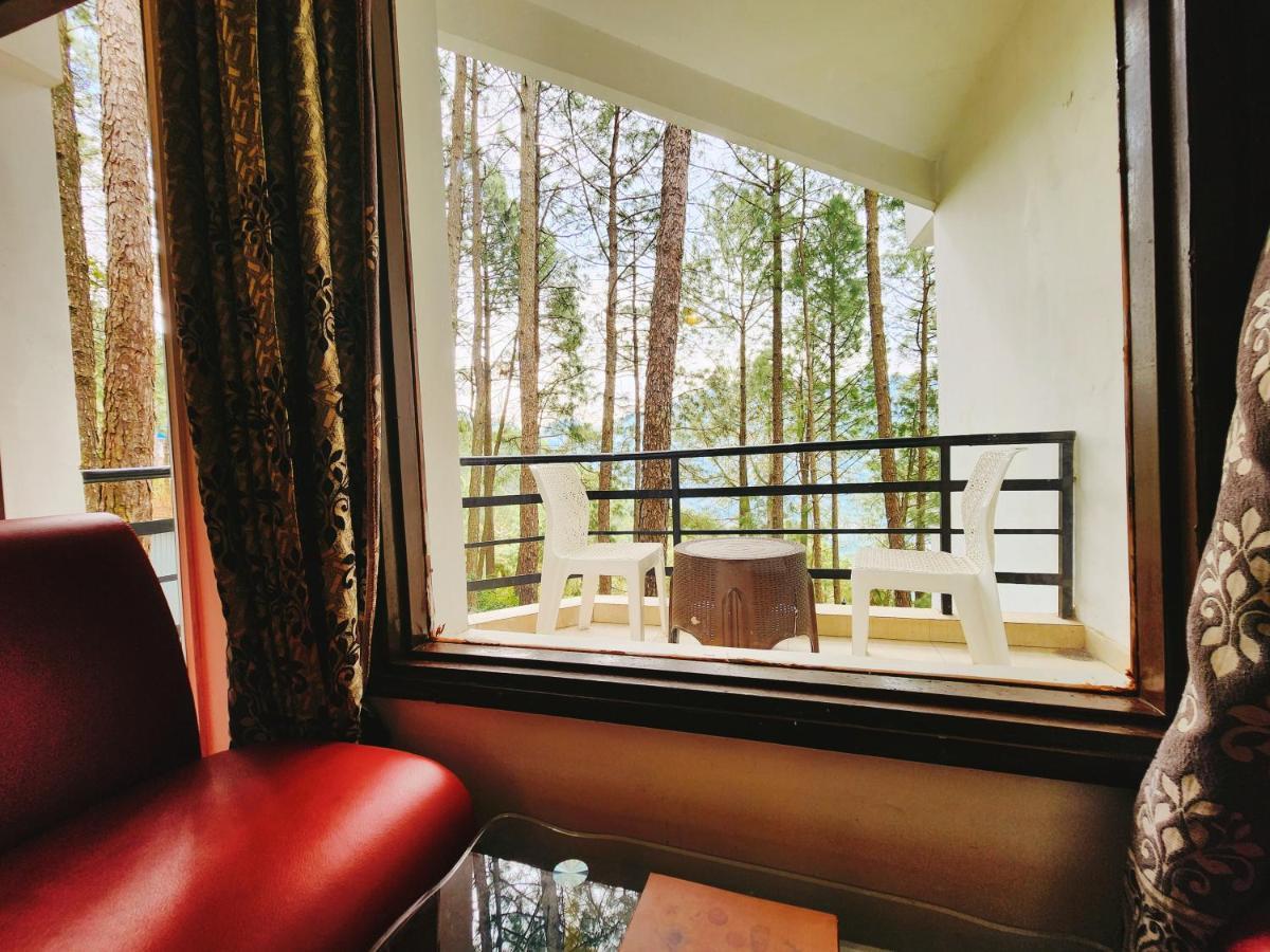 Hotel Bliss Kasauli Esterno foto