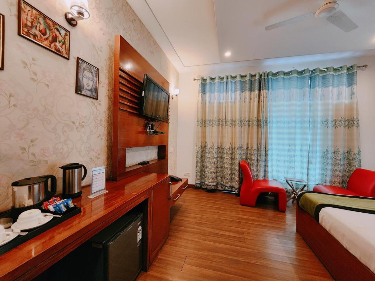Hotel Bliss Kasauli Esterno foto