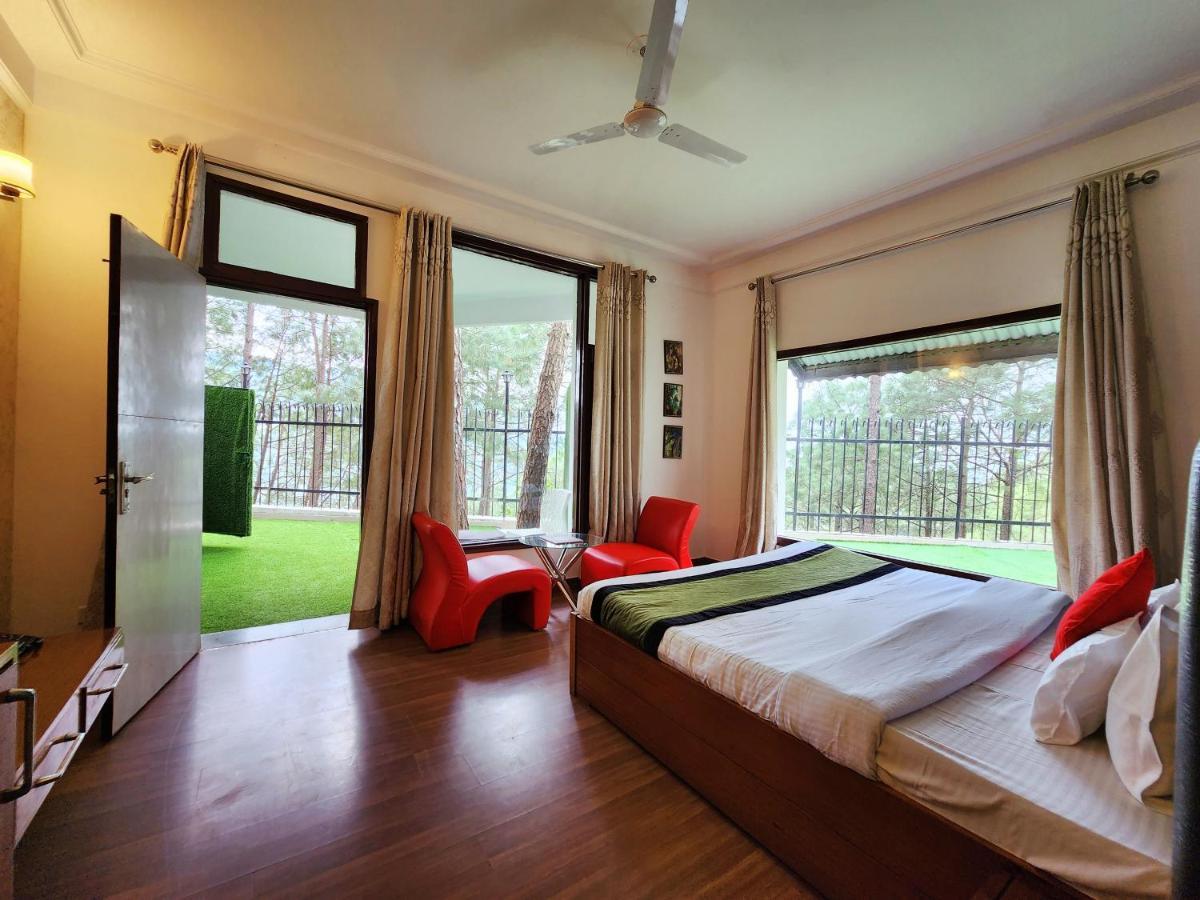 Hotel Bliss Kasauli Esterno foto